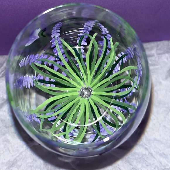 Beautiful Handpainted Wine Glass - Brand New - Picture 6 of 6